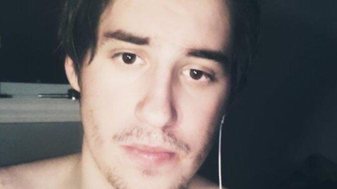 Girls, Women, would you date a 25-year-old guy who has never had sex if he was waiting for love?