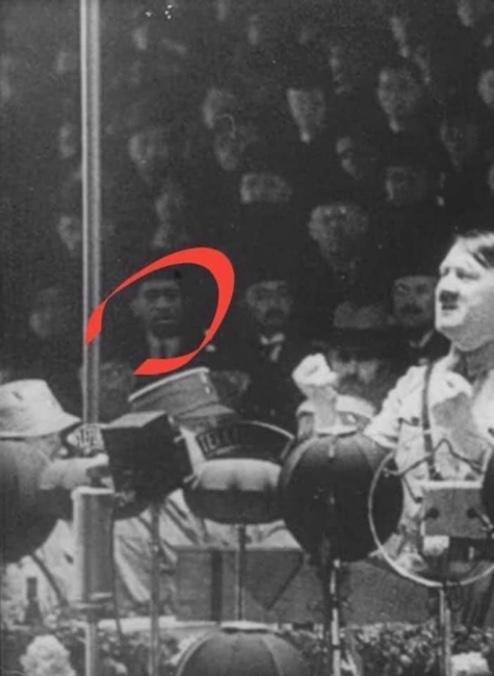 Is this a photoshop or is it real (George Floyd at Hitler rally)?