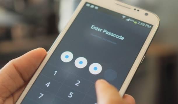 Should I be less worried if my boyfriend gave me his phone password?