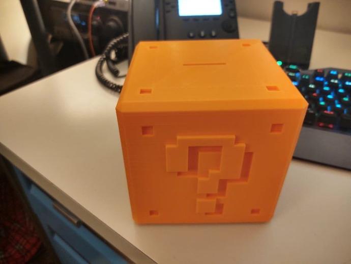 Who all here is into 3d printing?