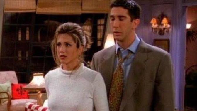 Which women’s and men’s fashion is better? 90s or modern fashion?
