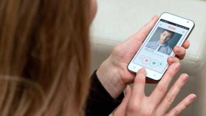 Girls, what makes you swipe right?