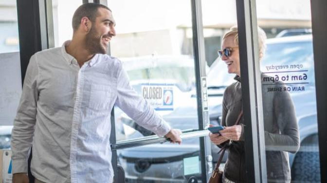 Should you be opening the door and holding stuff for your girlfriend?