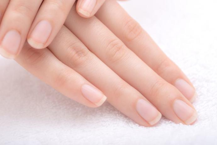 What type of nails are most attractive?
