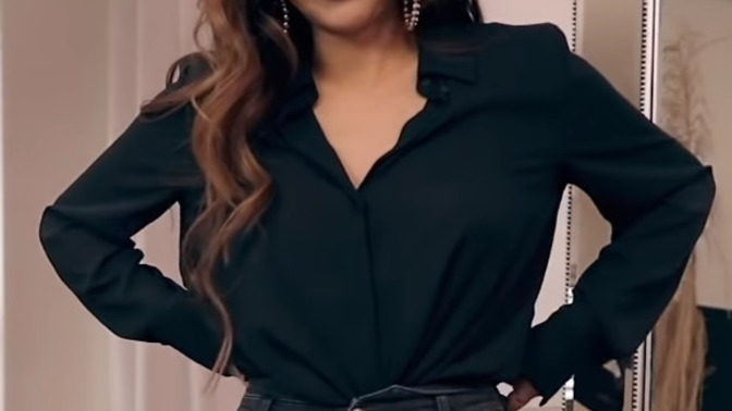 Do shirts and blouses make the person look old?