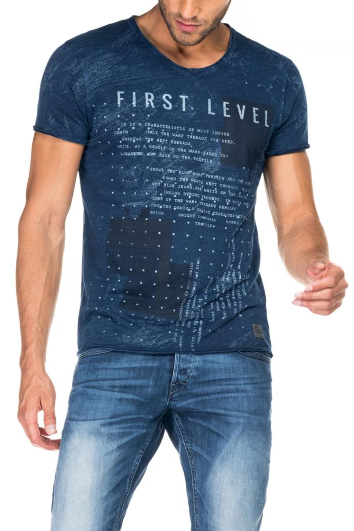 ideal tshirt fit on man