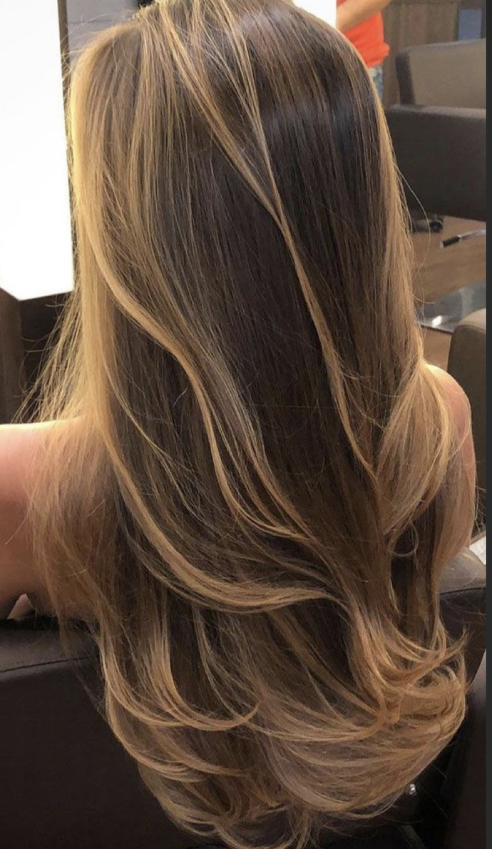 Which hair colour do you like better?