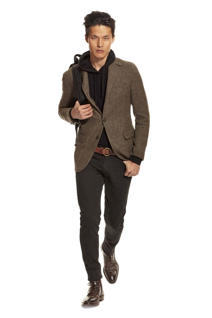 What's your favorite thing to see a guy/girl wear?