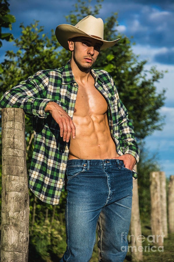 What's your favorite thing to see a guy/girl wear?