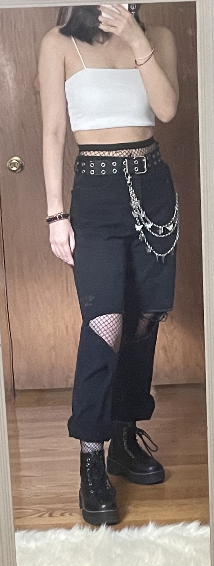How’s my outfit?