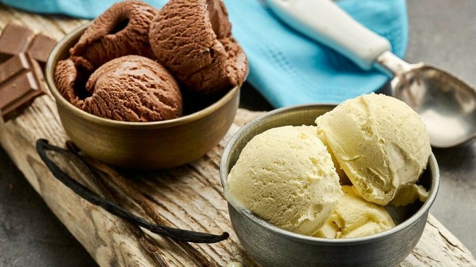 Vanilla or chocolate ice cream?