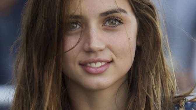 Do you think actress Ana de Armas is pretty?