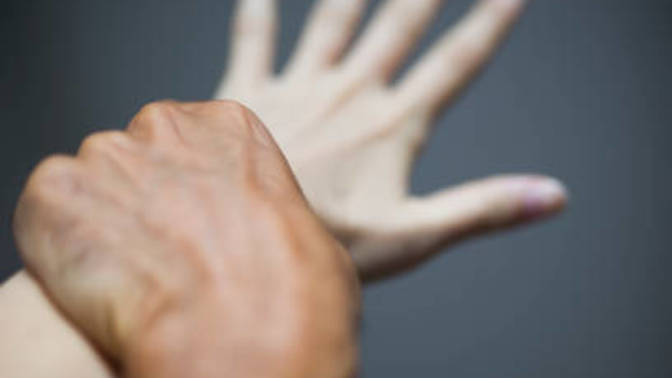 How long do you hold on to past relationships?