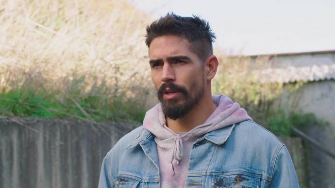 Are goatees better with a normal haircut or a buzz cut?