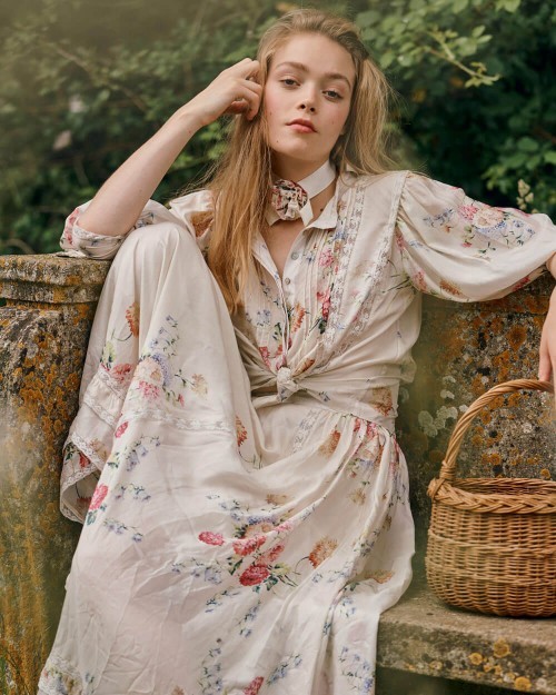 Which style do you find more attractive?