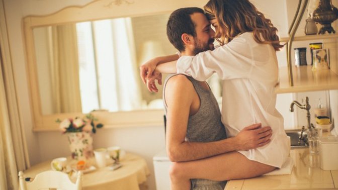 How do you know if a girl is in the mood?