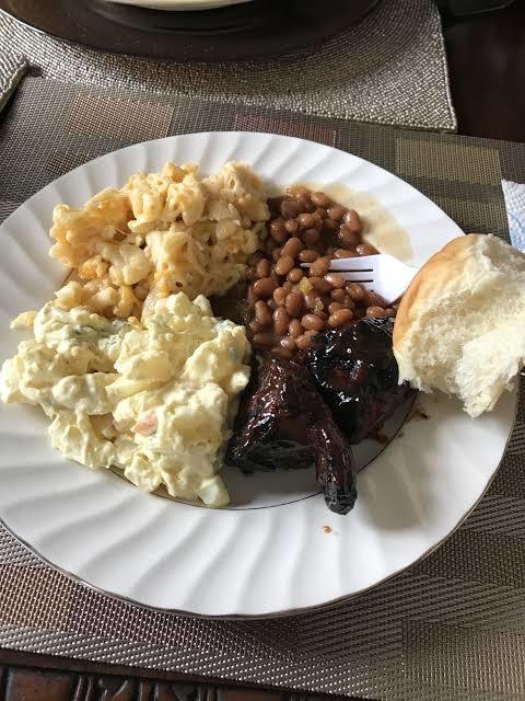 Girls, Do you actually like guys that can cook well (the guy, not the food) ?