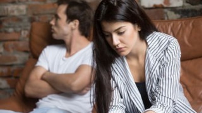 Urgent: How can I inform a friend in denial that his relationship is toxic?