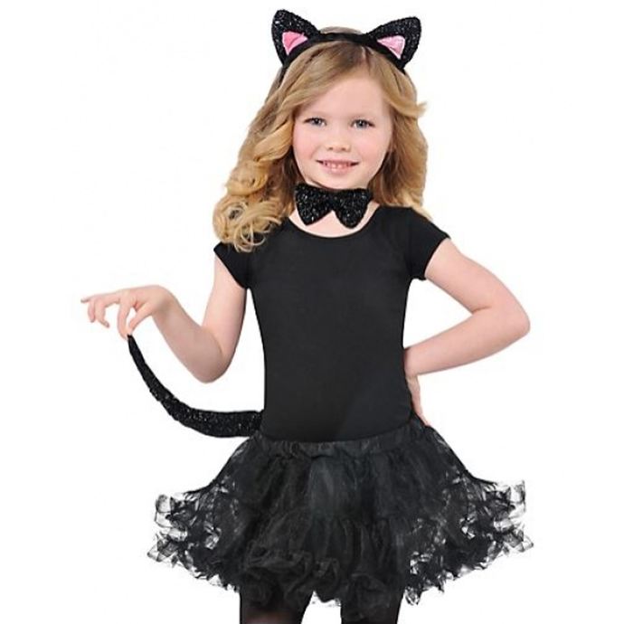Disaster struck me. I recently got custody over my 6 year old daughter because my ex wife passed away, what should i dress her in for the funeral?