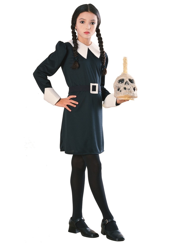 Disaster struck me. I recently got custody over my 6 year old daughter because my ex wife passed away, what should i dress her in for the funeral?