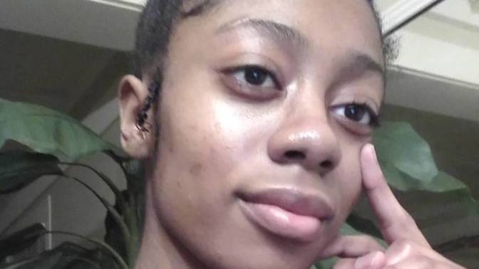 Do You Feel Comfortable Without Makeup On?