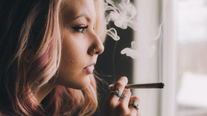 What would you do if your best friend started smoking weed (or other drugs) and was hiding it from you?