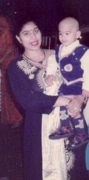 Can you post a fun picture of a mother and their children for mothers day?