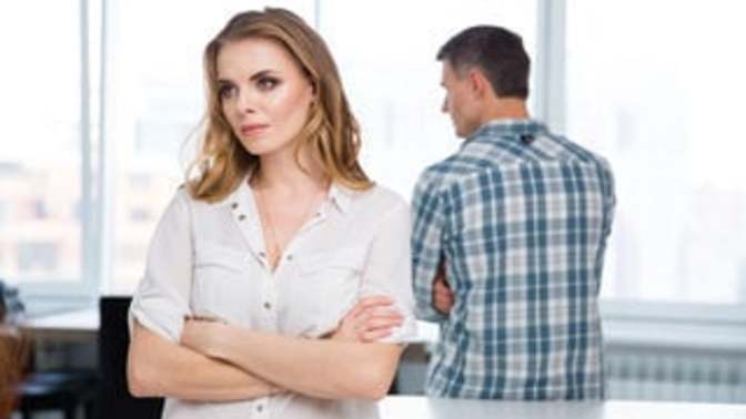Am I the only girl who can never admit that she's wrong or say sorry. My ego is so strong. Guys, can you bear a girl like that?