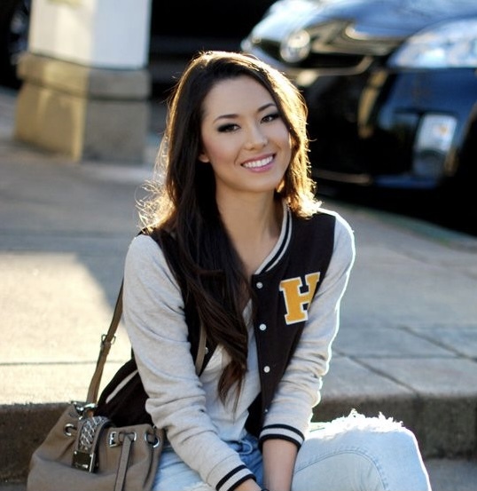 Do high school boys prefer girls that look older or younger?