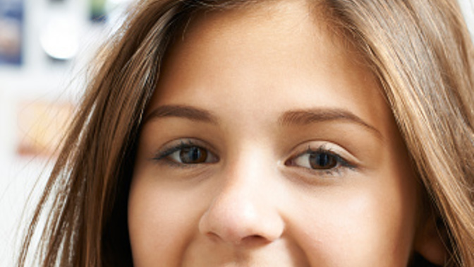 Do high school boys prefer girls that look older or younger?
