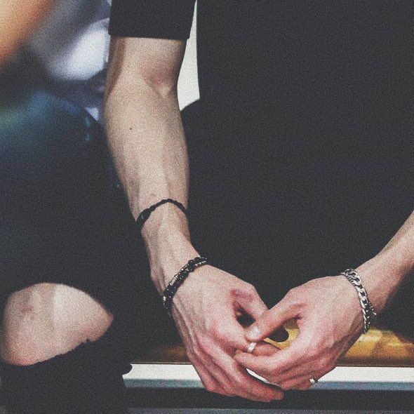 Are hands something you find attractive when dating someone?