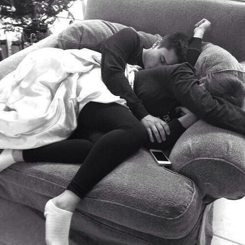 Is this even real? If yes, where are such guys who only want hugs and cuddles?