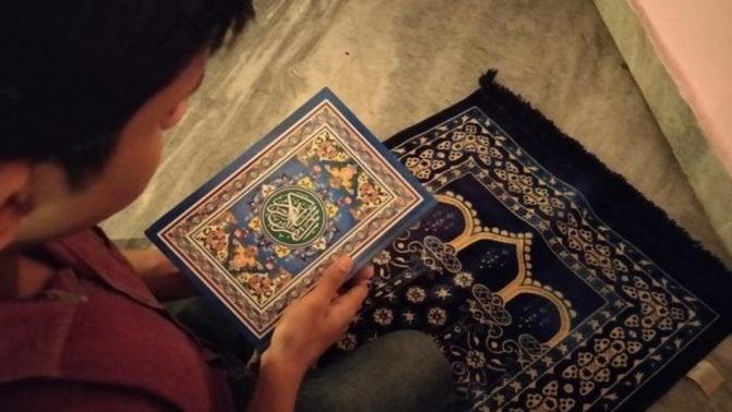 Thinking about converting to Islam. How do I do this?