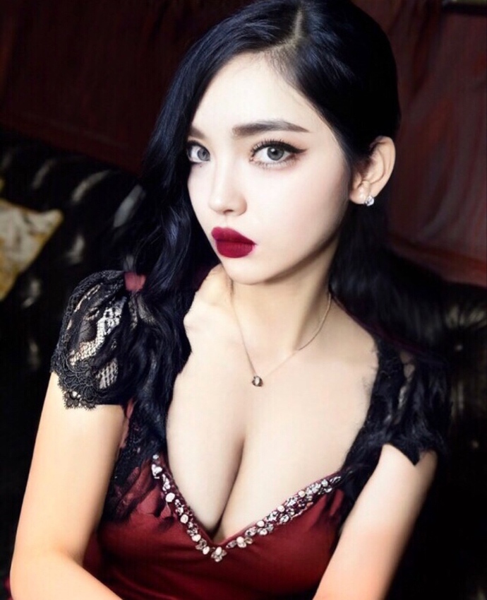 Do you find black hair and blue eyes an attractive combo?