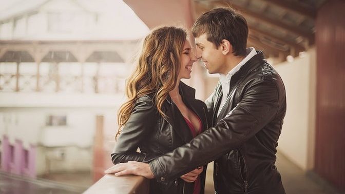 Girls, how likely it is that you will kiss on the first date if everything goes well?