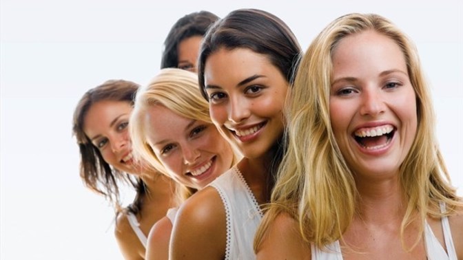 Do you find it necessary to change up the flirts and sex talk between different partners? Can you? Does it matter to you?