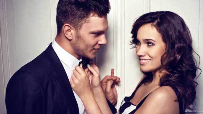 Do guys like girls that chase them or actively pursue them? What are the signs a girl is chasing the guy?