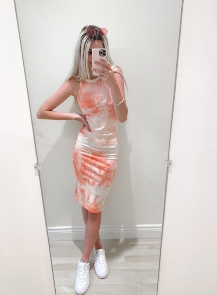 How do you guys like this dress? What do you like about it?