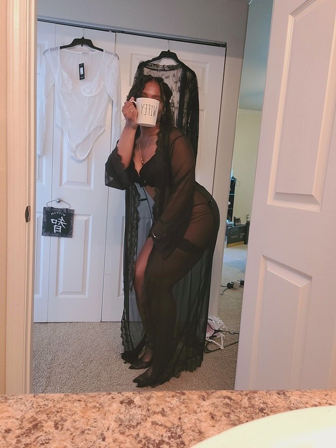 Which Outfit Is More Practical For A Bachelorette Party?