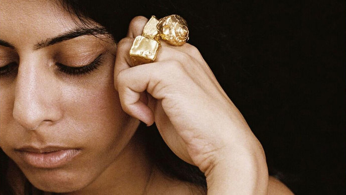 Do men find jewellery attractive?