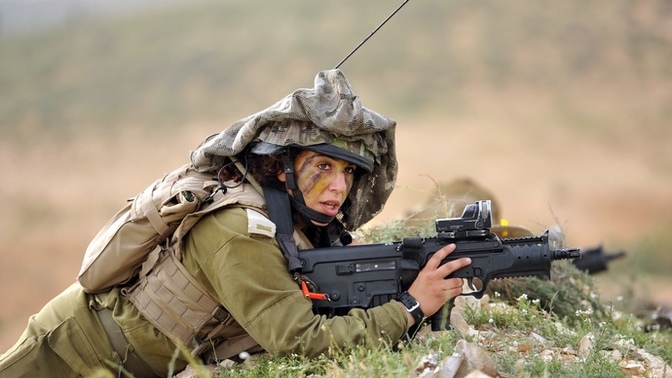 Should women be included in a military wartime draft?