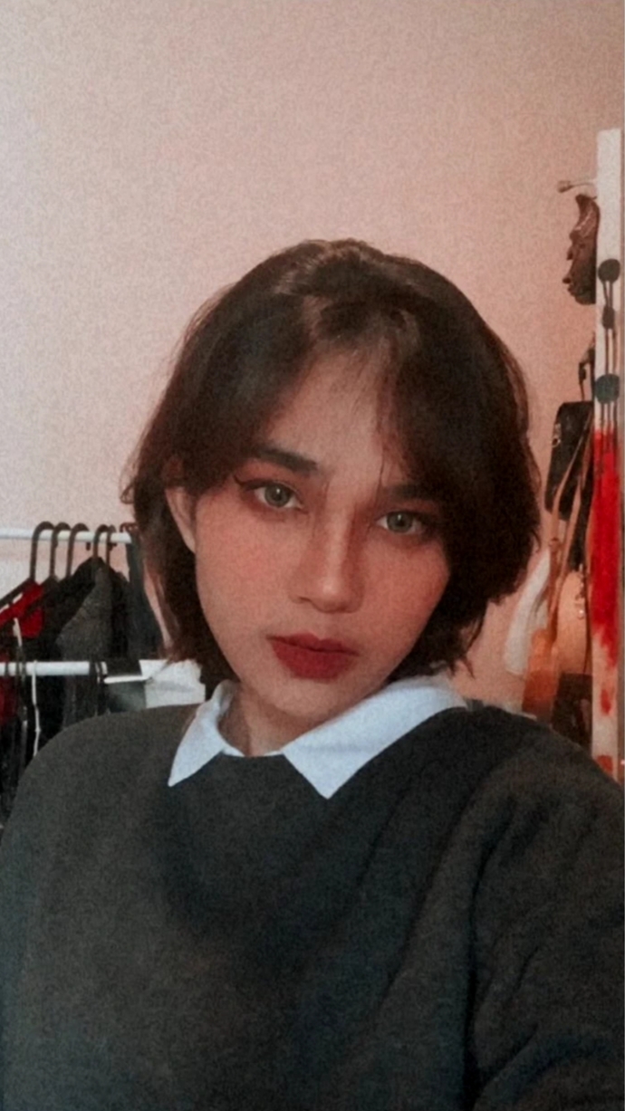 Which girl should I pick?