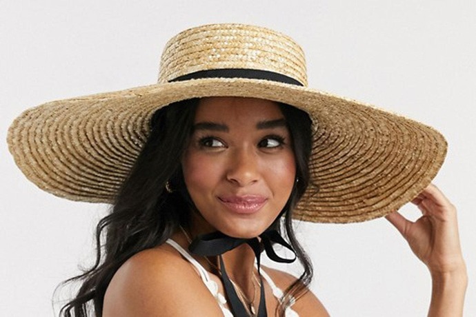 Do you think hats and sunglasses are stylish?
