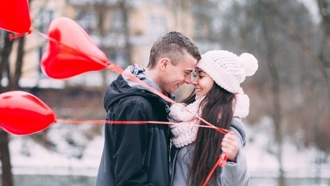 How to ask a saleswoman for a date?