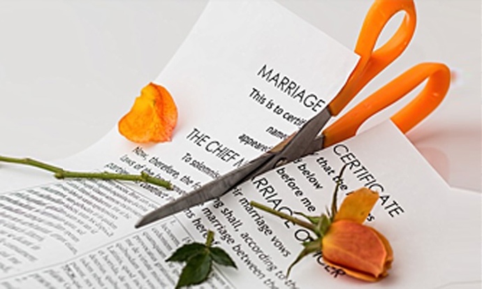 Do you believe that a marriage couple should have a joint bank account?