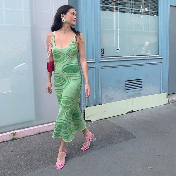 Do you think this is a nice dress?