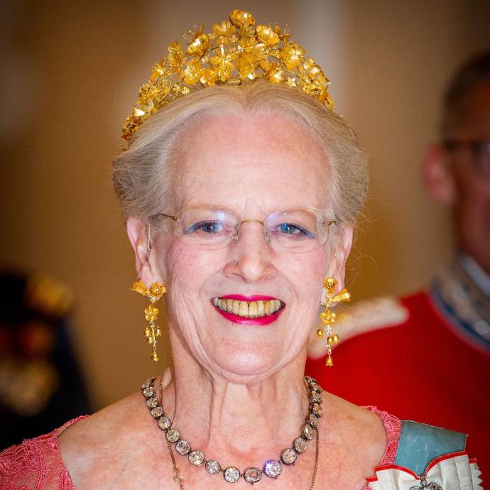 Should we still have monarchies?