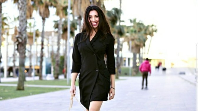 Can a woman's walk and posture make her hotter than another?