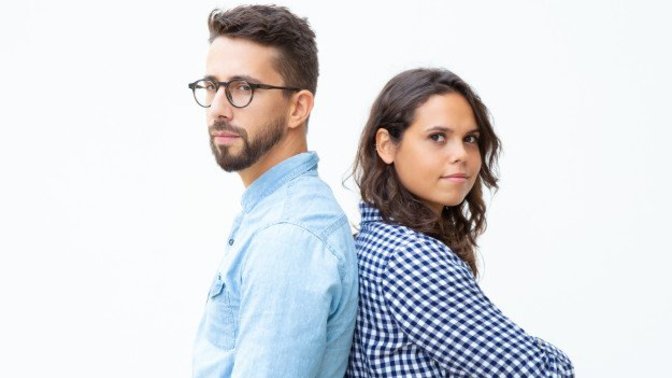 Which gender plays games more when it comes to dating?