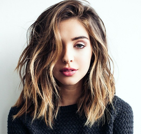 What is the most attractive hairstyle a girl can wear?